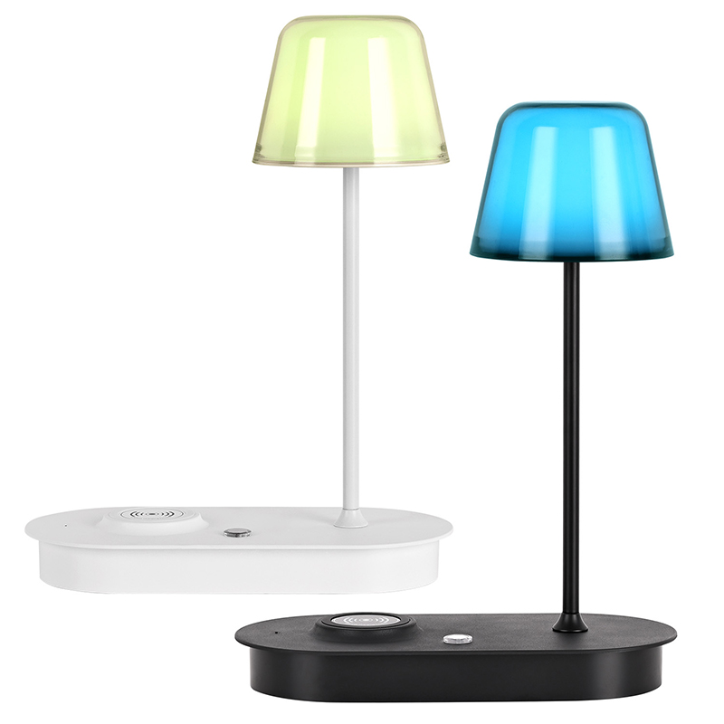 ကြိုးမဲ့ charger စားပွဲခုံကို RGB Light နှင့်အတူ